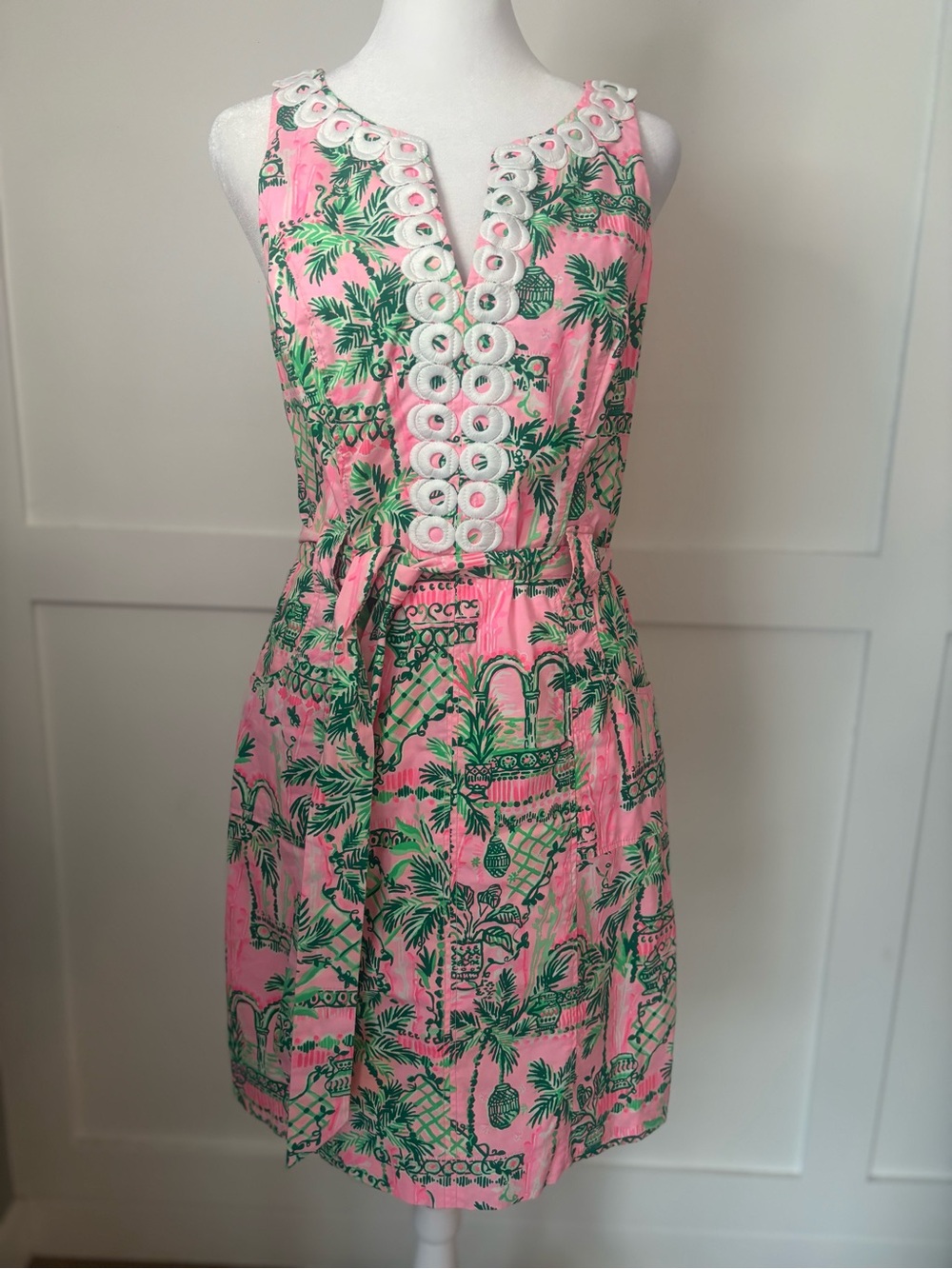 Lilly Pulitzer Guliana Stretch Dress size 2 in excellent condition. - Picture 7 of 7